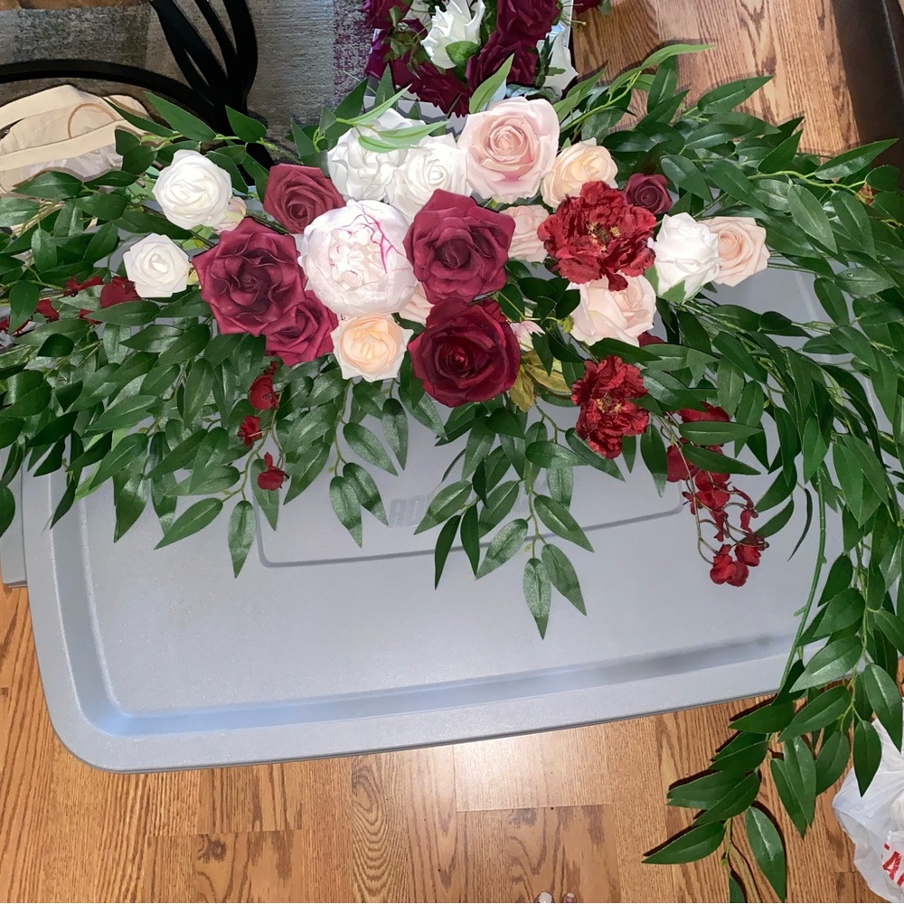 Lings moment Burgundy and white florals